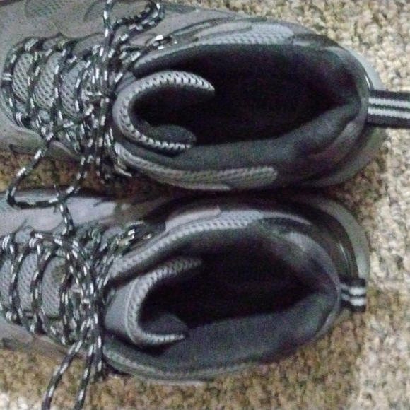 Khombu brand Men's Hiking Boots - Picture 5 of 8
